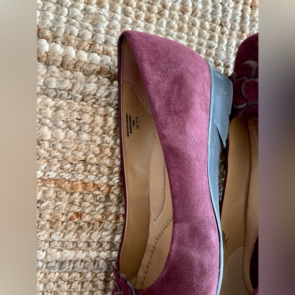Beautiful burgundy suede flats sz12, cushioned soles, comfortable, like new. - Picture 4 of 5